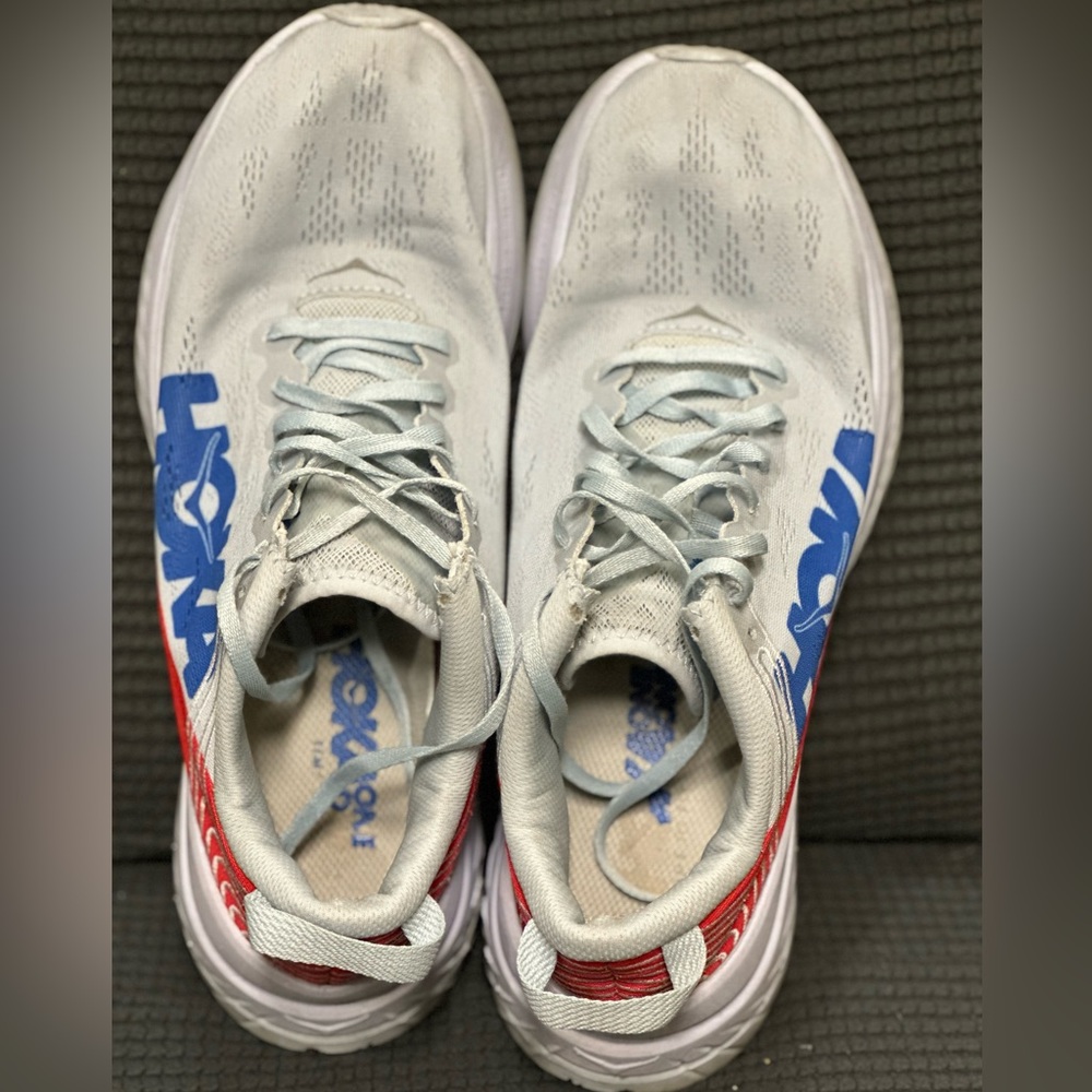 Women’s Hoka Carbon X Sz 10